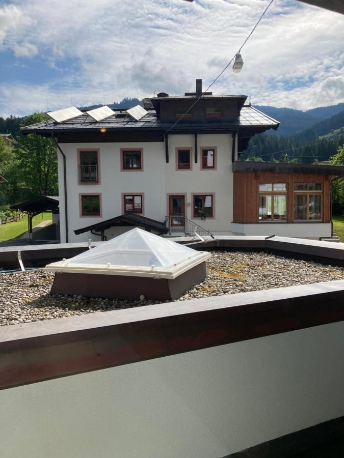 Skirast - Kirchberg 蒂罗尔-基希贝格 外观 照片