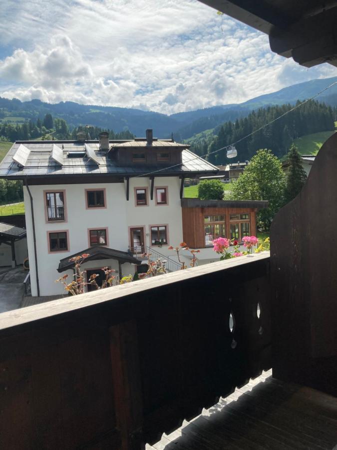 Skirast - Kirchberg 蒂罗尔-基希贝格 外观 照片
